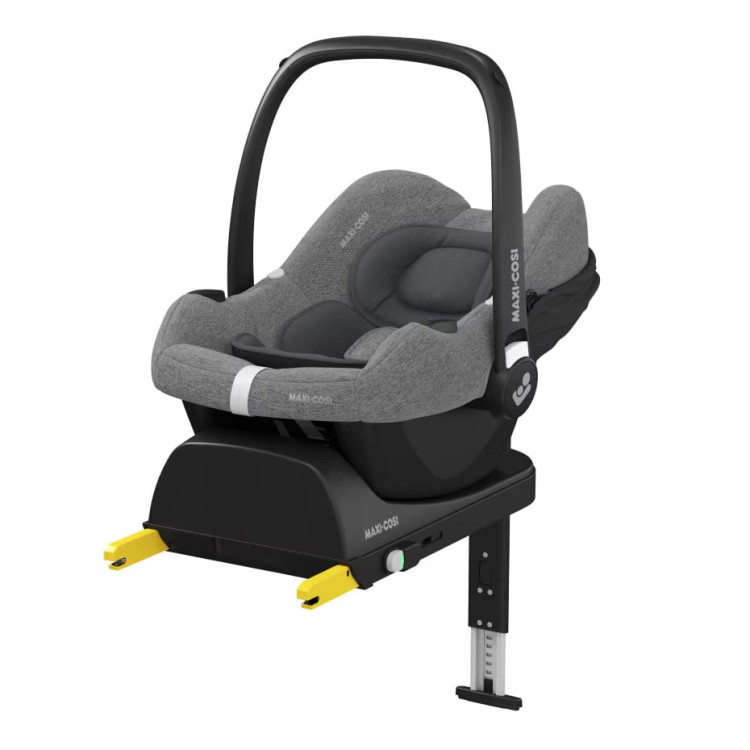 8558029110_2022_maxicosi_carseat_babycarseat_cabriofixisize_grey_selectgrey_withcabriofixisizebase_3qrtback.jpg