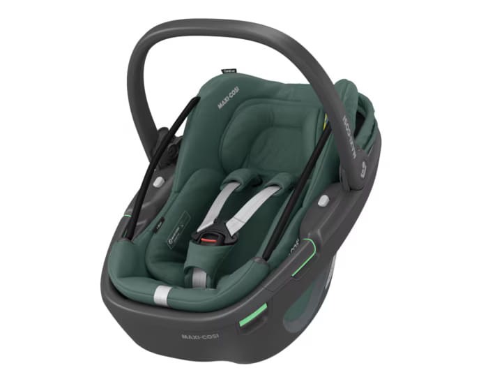 8559047110_2022_maxicosi_carseat_babycarseat_coral360_green_essentialgreen_3qrtleft.jpg