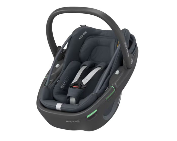 8559750111_2022_maxicosi_carseat_babycarseat_coral360_grey_essentialgraphite_3qrtleft.jpg