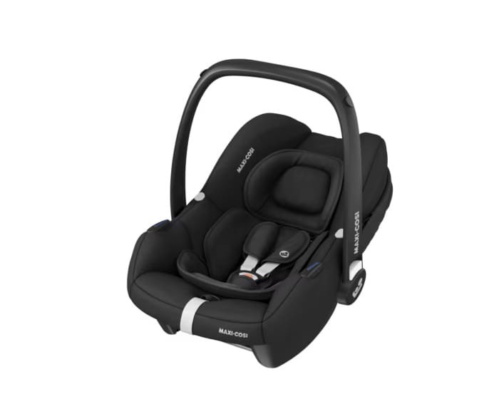 8558672112_2022_maxicosi_carseat_babycarseat_cabriofixisize_black_essentialblack_3qrtleft.jpg